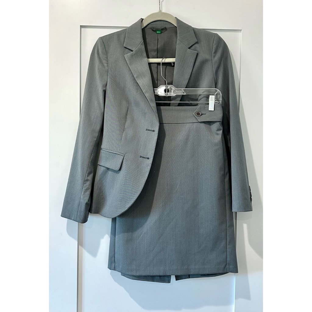 United Colors Of Benetton Gray Blazer And Skirt Suit Set